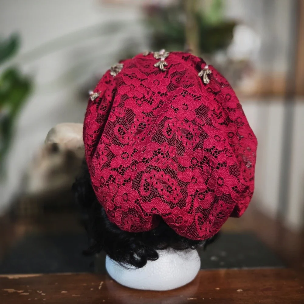 Turban Hat Red Lace Gold Beaded Pearl Flapper Vintage Style Evening Headpiece OS
